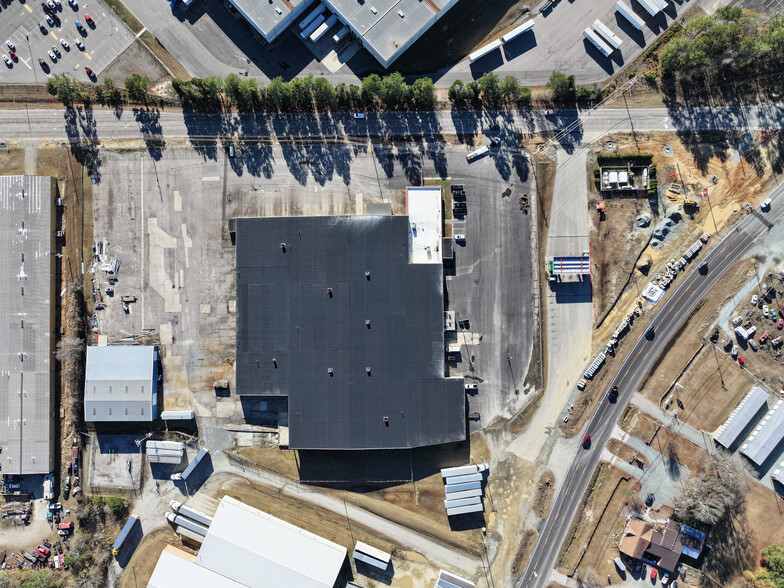 More Photos Of 2509 Cox Mill Rd, Sanford Manufacturing For Lease