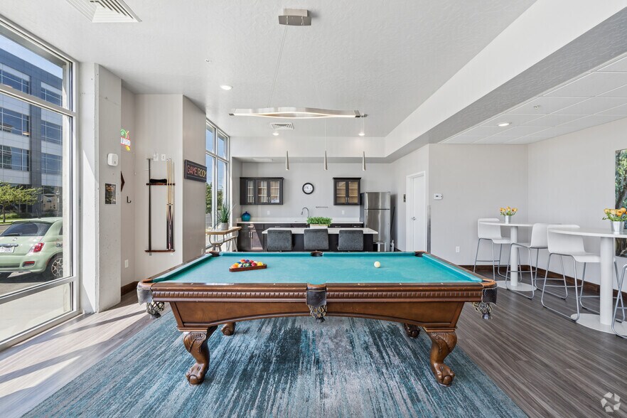 More Photos Of 196 W Vine St, Murray Apartments For Lease