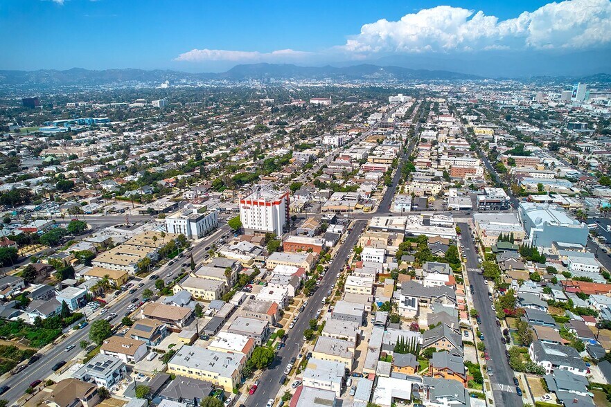 More Photos Of 4158 W Pico Blvd, Los Angeles Storefront For Sale