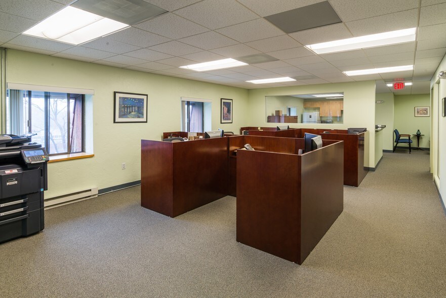 More Photos Of 415 Boston Tpke, Shrewsbury Office For Lease