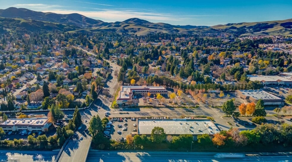 More Photos Of 2551 San Ramon Valley Blvd, San Ramon Storefront Retail Office For Lease