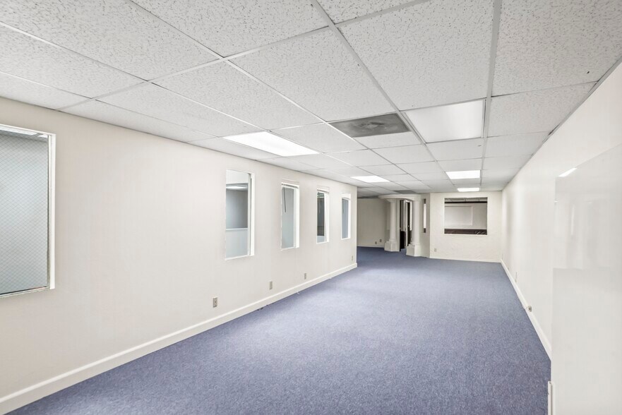 More Photos Of 1376 N 4th St, San Jose Light Distribution For Sale