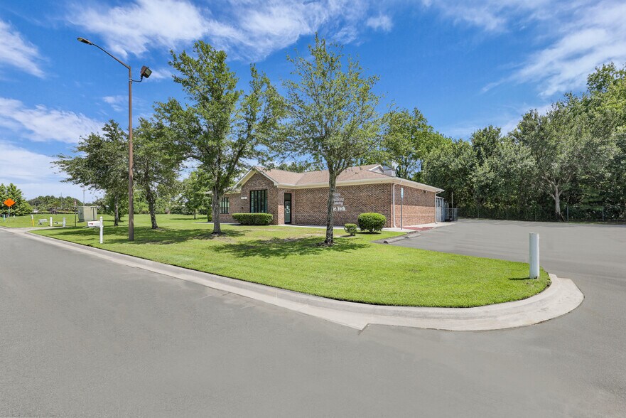 More Photos Of 114 Horizon Park Dr, Savannah Restaurant For Sale