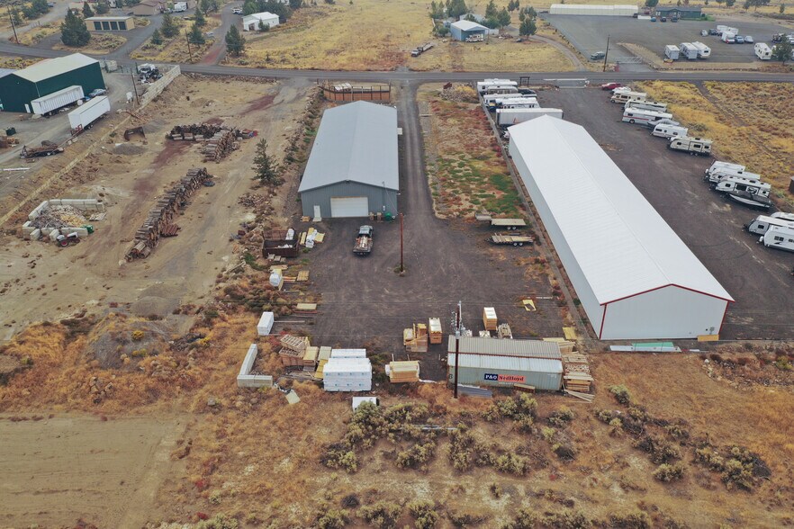 More Photos Of 14079 SW Commercial Loop Rd, Terrebonne Warehouse For Sale