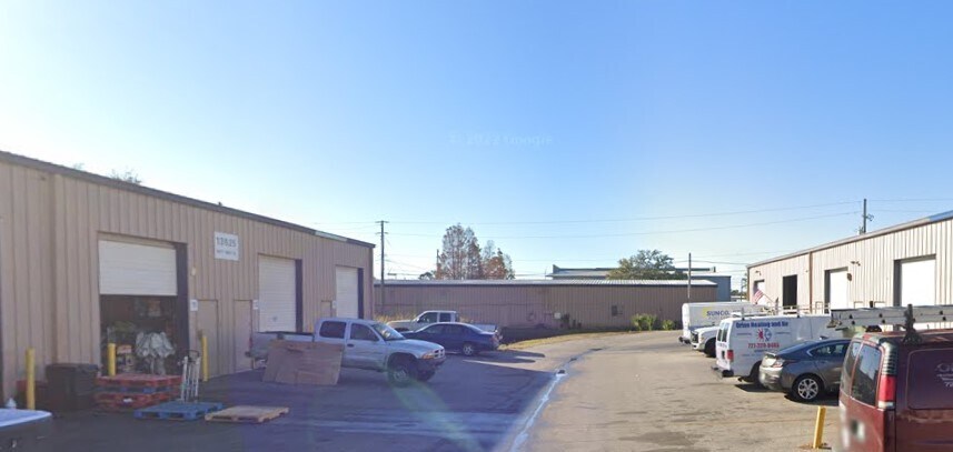 More Photos Of 13625 50th Way N, Clearwater Warehouse For Lease