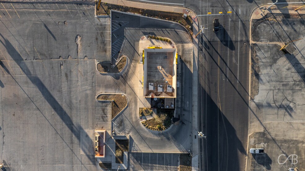 More Photos Of 3000 College Ave, Snyder General Retail For Sale