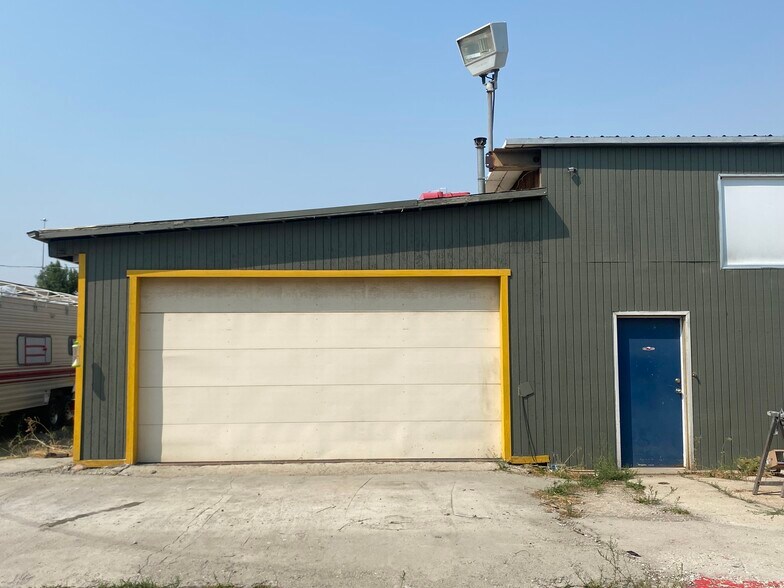 More Photos Of 257 W 3300 S, Salt Lake City Industrial For Sale