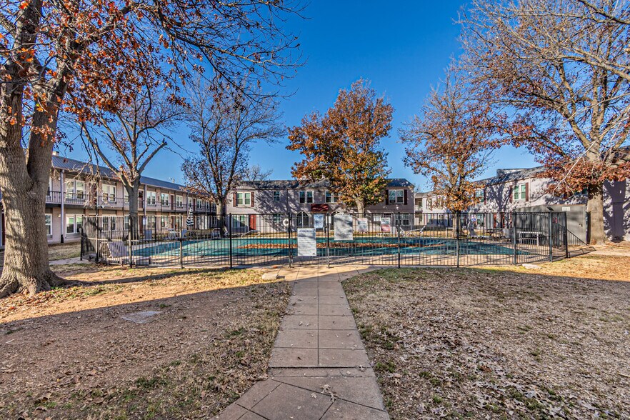More Photos Of 4635 W Gore Blvd, Lawton Apartments For Sale