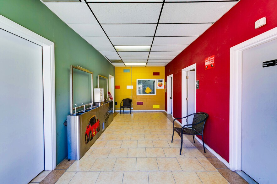 More Photos Of 1520 E Palmdale Blvd, Palmdale Carwash For Sale