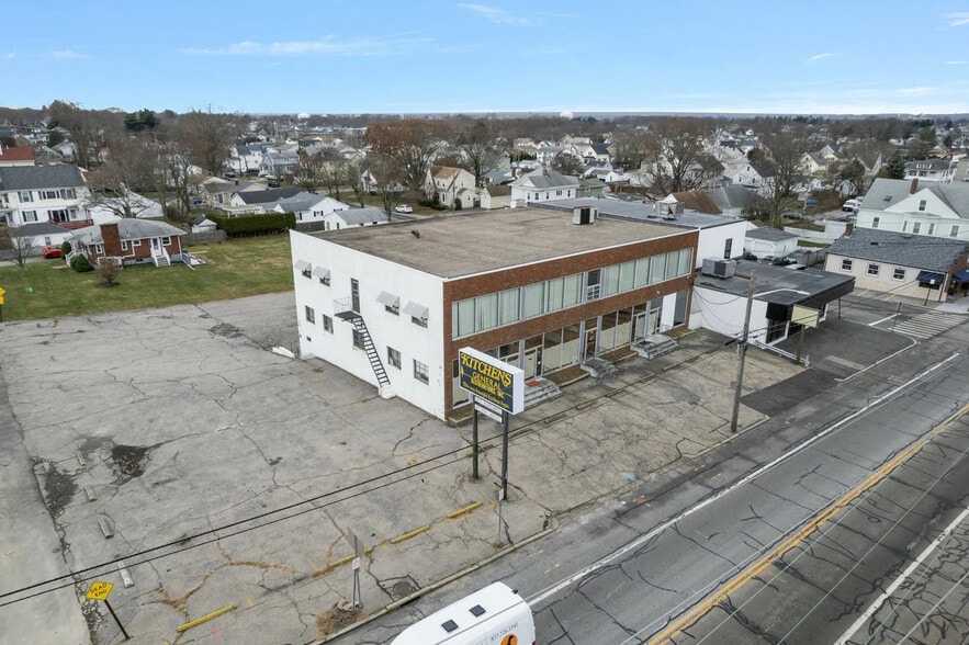 More Photos Of 585 Warren Ave, East Providence Storefront Retail Office For Sale
