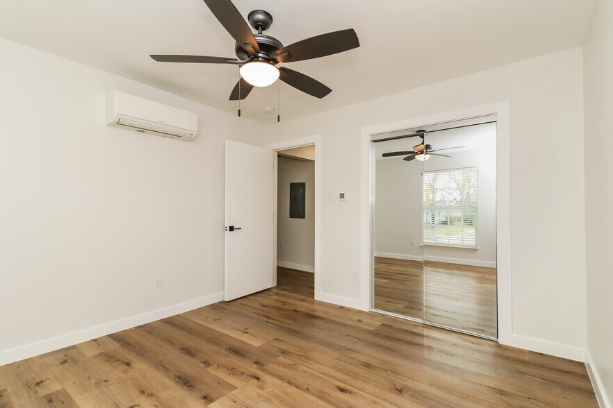 More Photos Of 425 N Rosemont Ave, Dallas Apartments For Sale