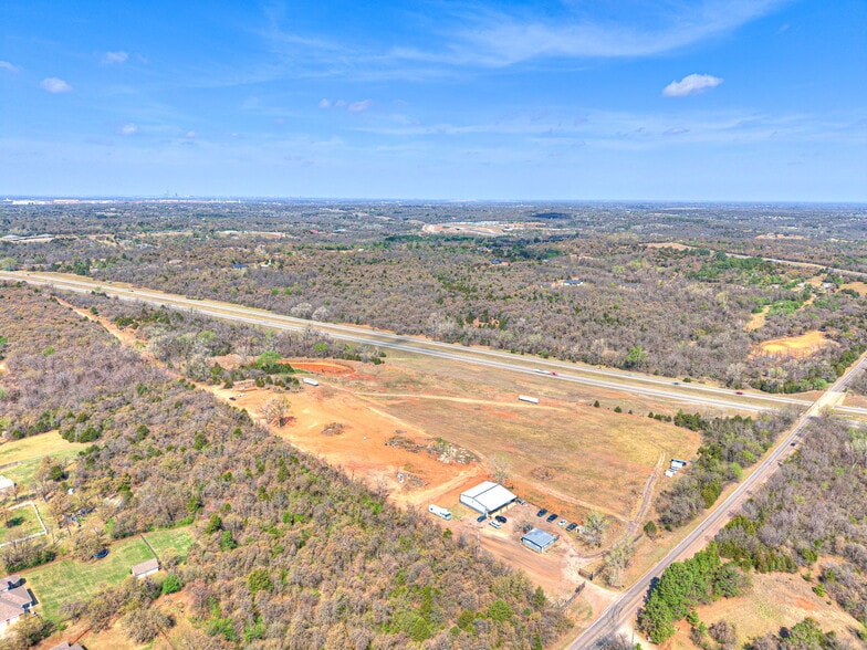 More Photos Of 6625 S Hiwassee Rd, Oklahoma City Showroom For Sale