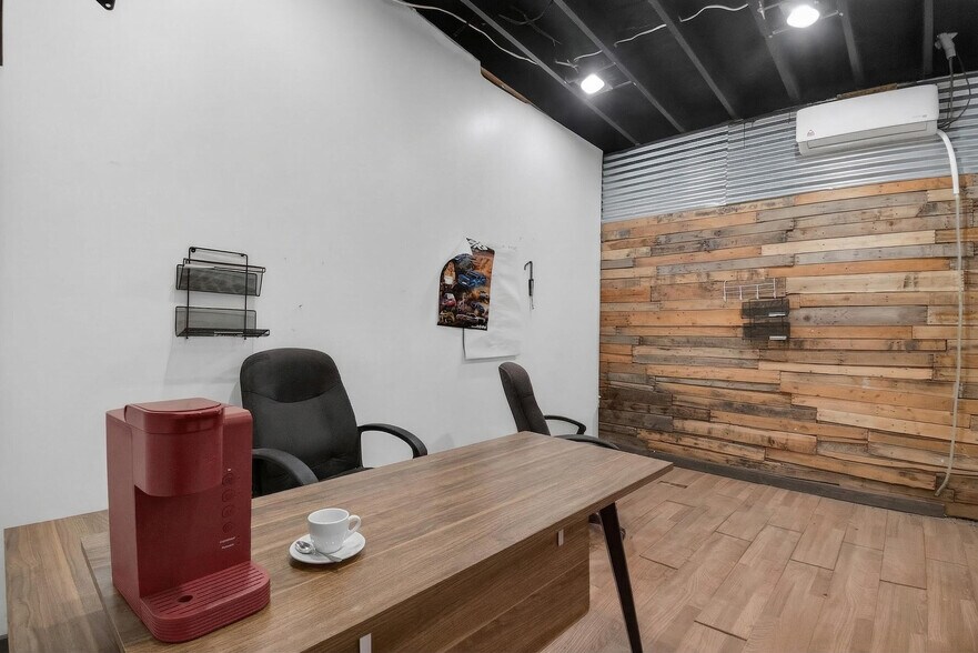 More Photos Of 16621 E St, Victorville Warehouse For Sale