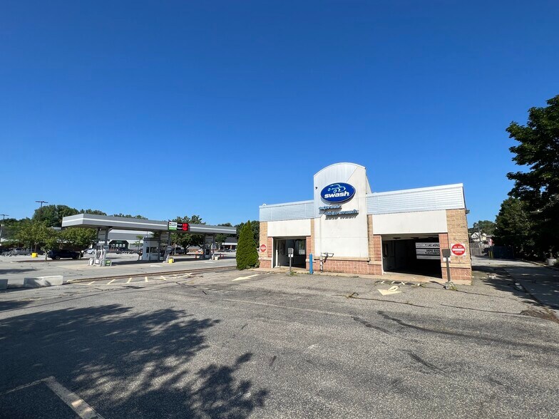 More Photos Of 850 Manton Ave, Providence Unknown For Lease