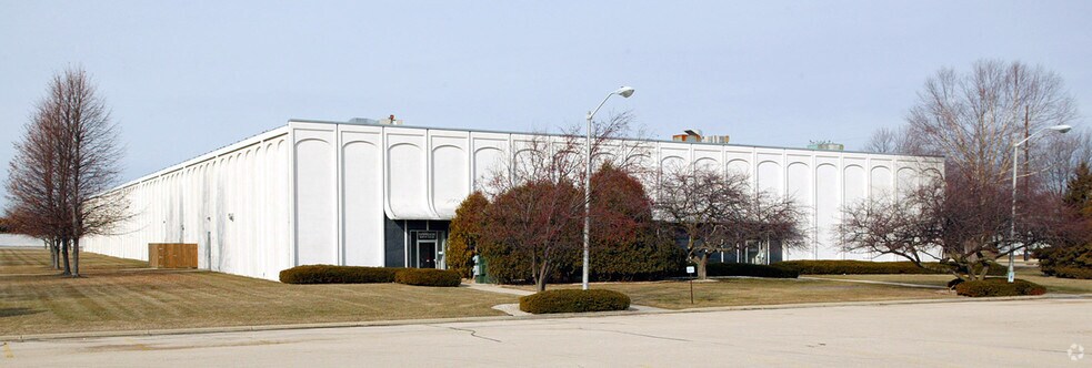 Primary Photo Of 463 Broadway Dr, Sun Prairie Warehouse For Lease