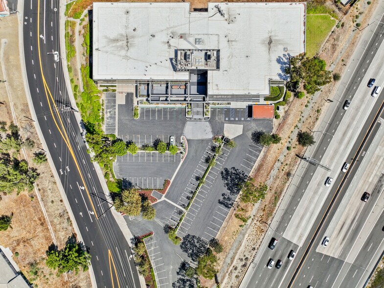 More Photos Of 3111 N Tustin Ave, Orange Office For Lease