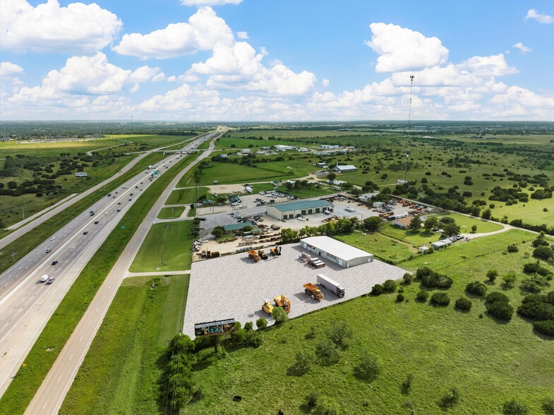 Primary Photo Of 8398 S Interstate 35, Belton Warehouse For Sale