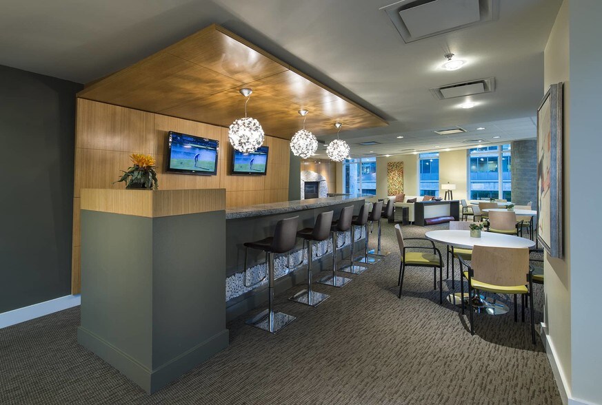 More Photos Of 989 112th Ave NE, Bellevue Apartments For Lease