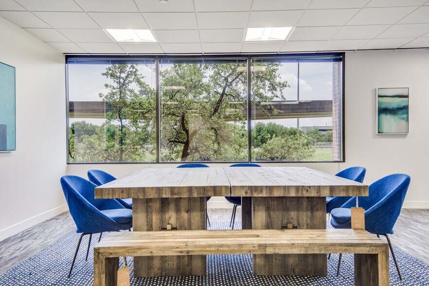 More Photos Of 400 E Las Colinas Blvd, Irving Office For Lease