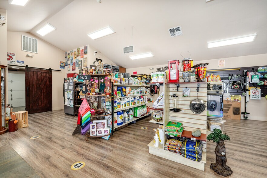 More Photos Of 29435 CA-49 Hwy, North San Juan Freestanding For Sale