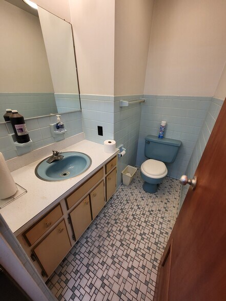 More Photos Of 626 S B St, Richmond Medical For Sale