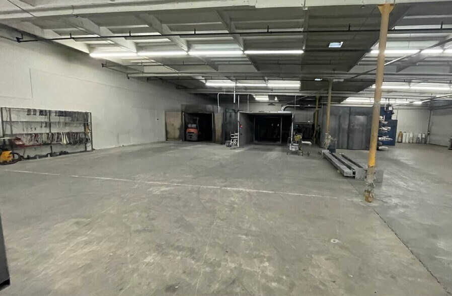 More Photos Of 2430 S 20th St, Phoenix Warehouse For Sale