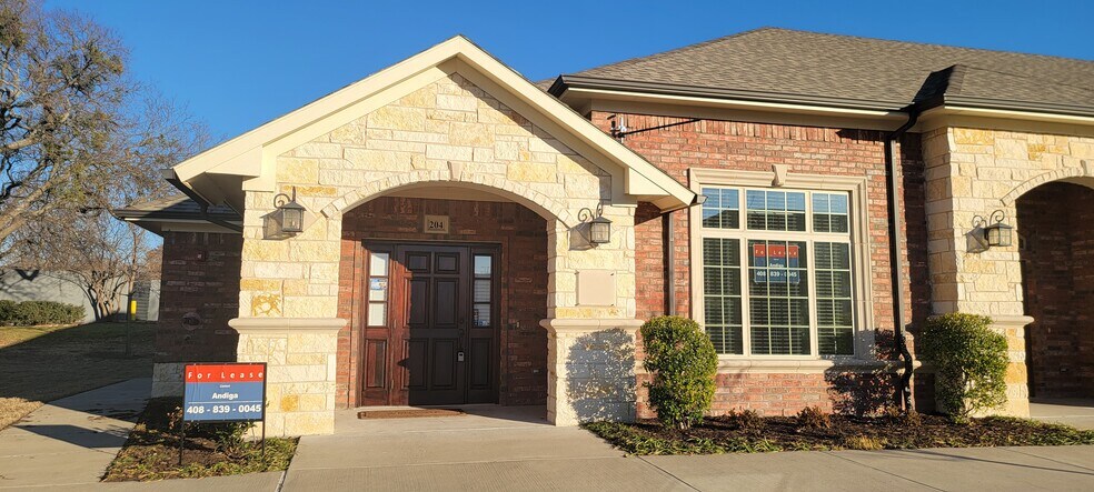 More Photos Of 8668 John Hickman Pky, Frisco Medical For Lease