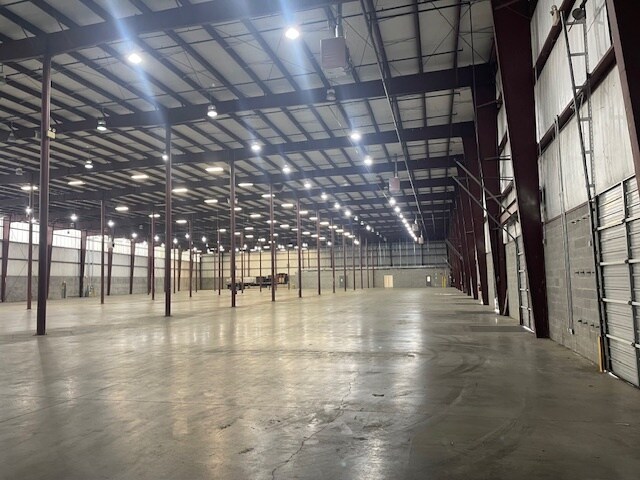 More Photos Of 8520 Jamison Ln, Fredericksburg Warehouse For Lease