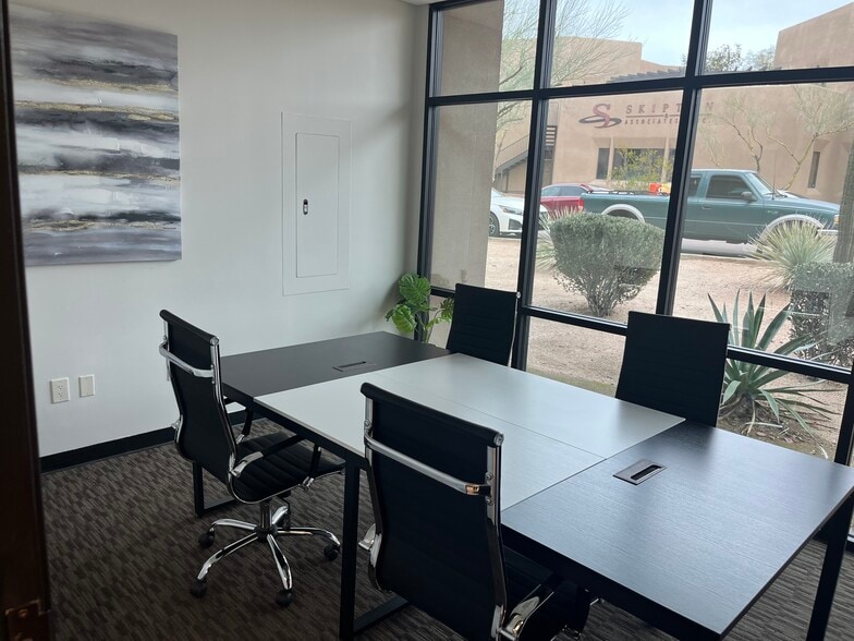 More Photos Of 8707 E Vista Bonita Dr, Scottsdale Office For Lease