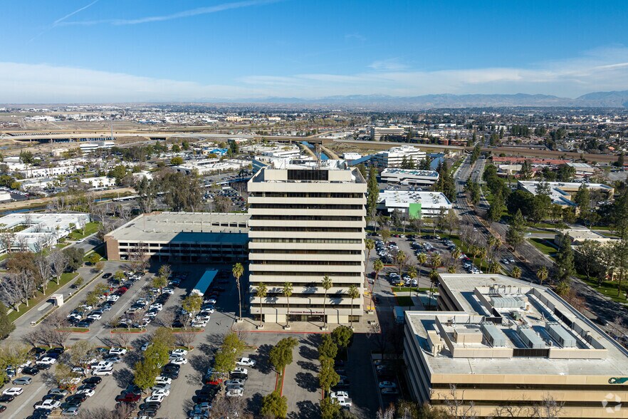 More Photos Of 5060 California Ave, Bakersfield Medical For Lease