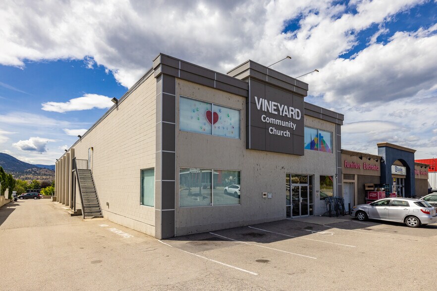 More Photos Of 1825 Main St, Penticton General Retail For Lease