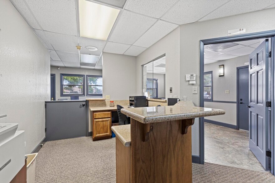 More Photos Of 1045 Live Oak Blvd, Yuba City Medical For Lease