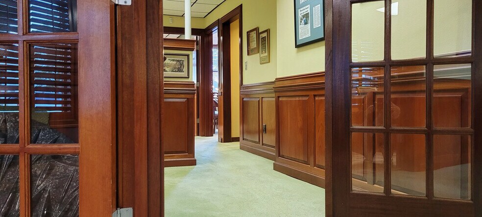 More Photos Of 627 E Government St, Pensacola Office For Sale
