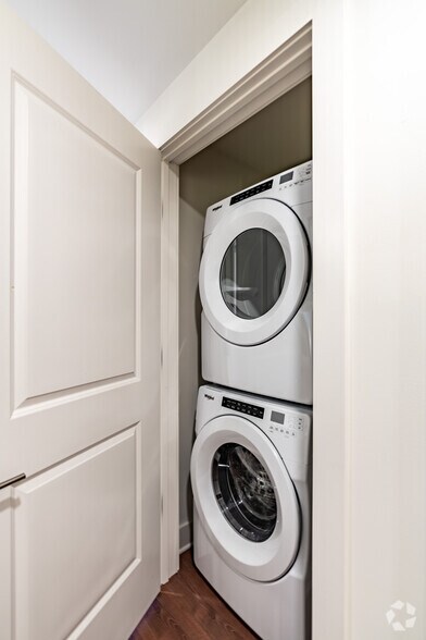 More Photos Of 820 4th Ave N, Nashville Apartments For Lease