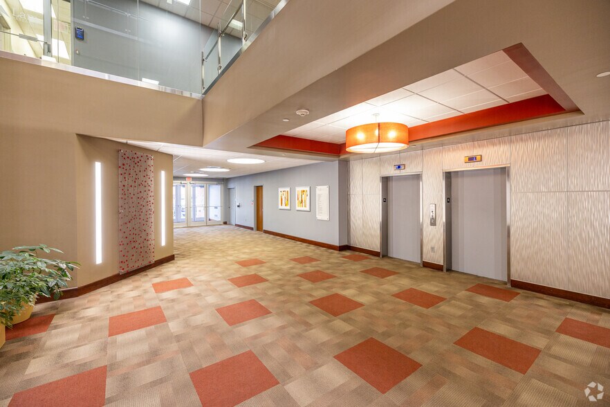 More Photos Of 135 Beaver St, Waltham Office For Lease