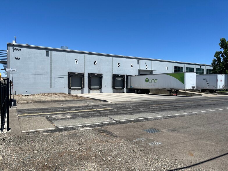 More Photos Of 2031 Optisolar Ln, Mcclellan Warehouse For Lease