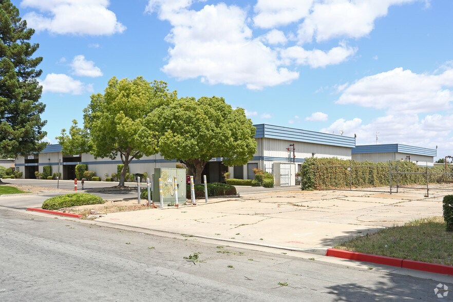More Photos Of 450 Grogan Ave, Merced Warehouse For Lease