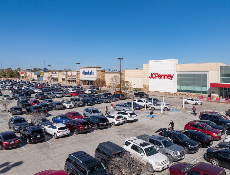 More Photos Of 15635 Wallisville Rd, Houston Unknown For Lease