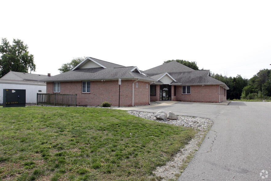 Primary Photo Of 2318 Gull Rd, Kalamazoo Medical For Sale