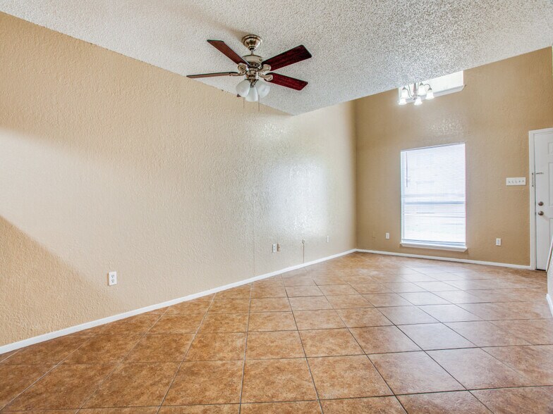 More Photos Of 6601-6701 May Dr, Waco Multifamily For Sale