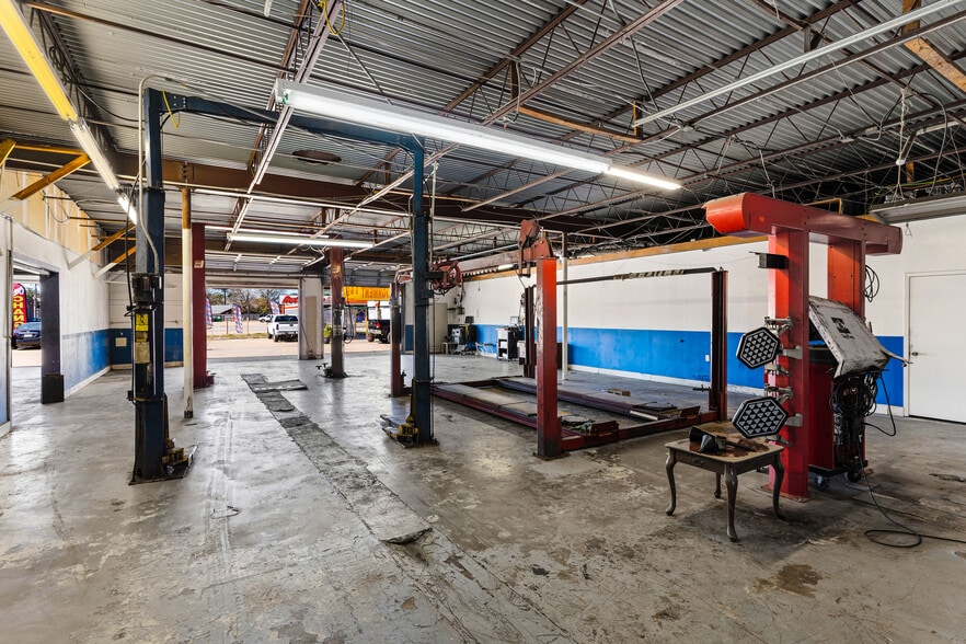 More Photos Of 2116 Fry Rd, Houston Auto Repair For Sale