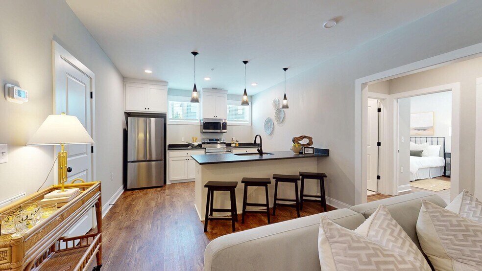 More Photos Of 2218 Rosewood Dr, Columbia Apartments For Sale