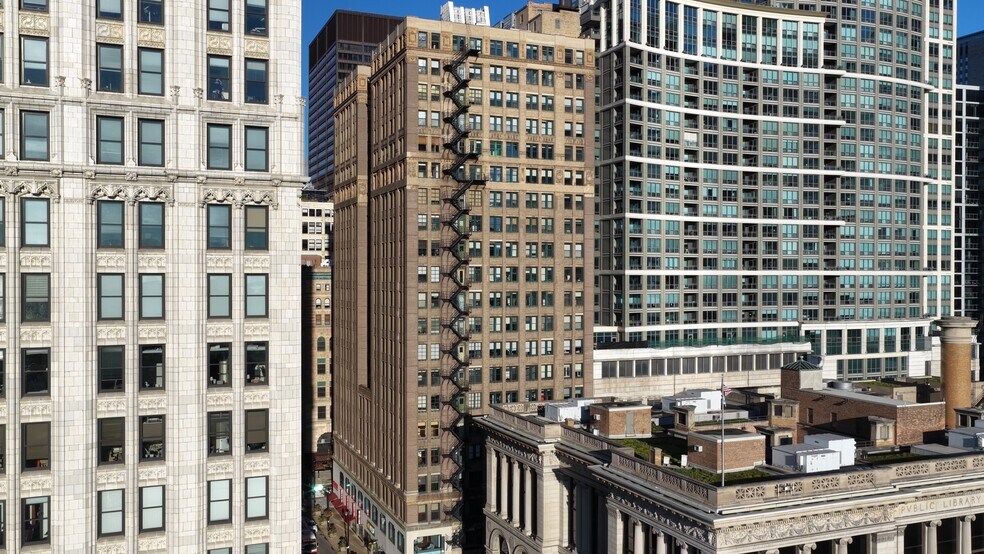 Primary Photo Of 111 N Wabash Ave, Chicago Office For Sale