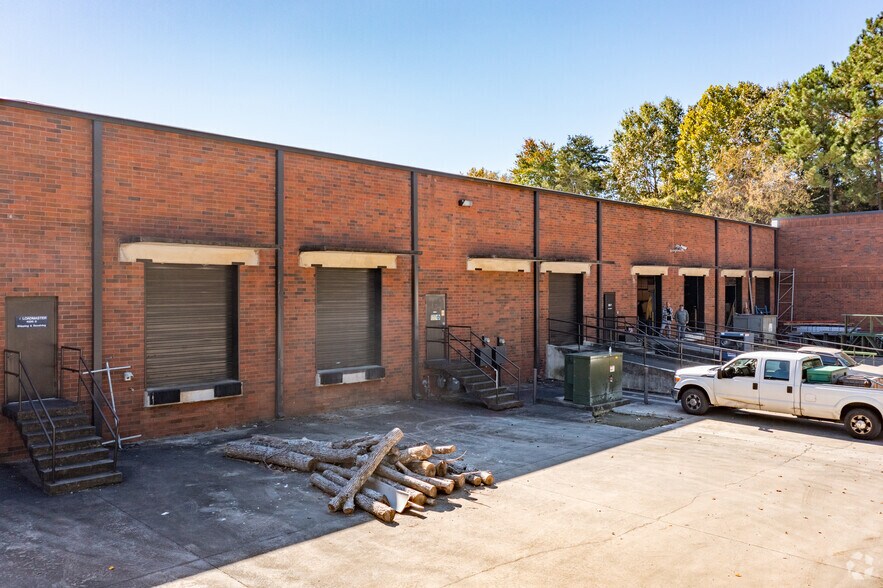 More Photos Of 1650 International Ct, Norcross Unknown For Lease