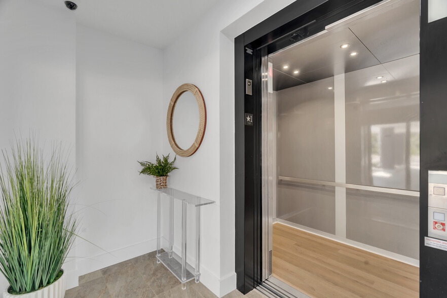 More Photos Of 32 Broadway Ave, Mystic Hotel For Sale