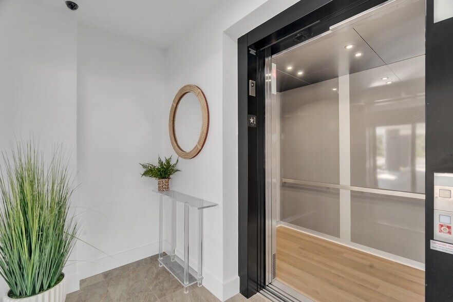 More Photos Of 32 Broadway Ave, Mystic Hotel For Sale