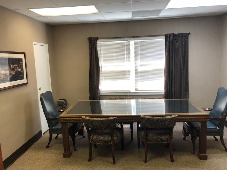 Primary Photo Of 1224 Pickens St, Columbia Office Residential For Lease