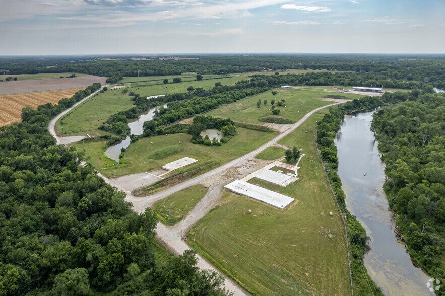 More Photos Of 3600 NW Lawton Rd, Columbus Land For Lease