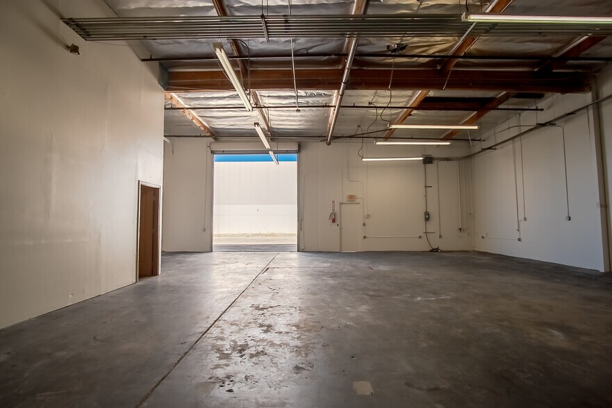 More Photos Of 1220 Keystone Way, Vista Warehouse For Sale