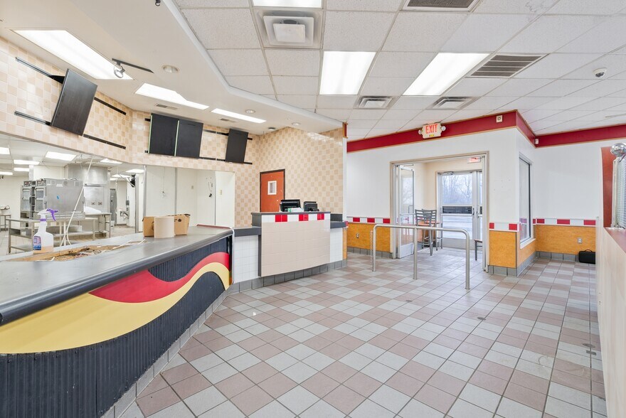 More Photos Of 4480 Alum Creek Dr, Columbus General Retail For Sale